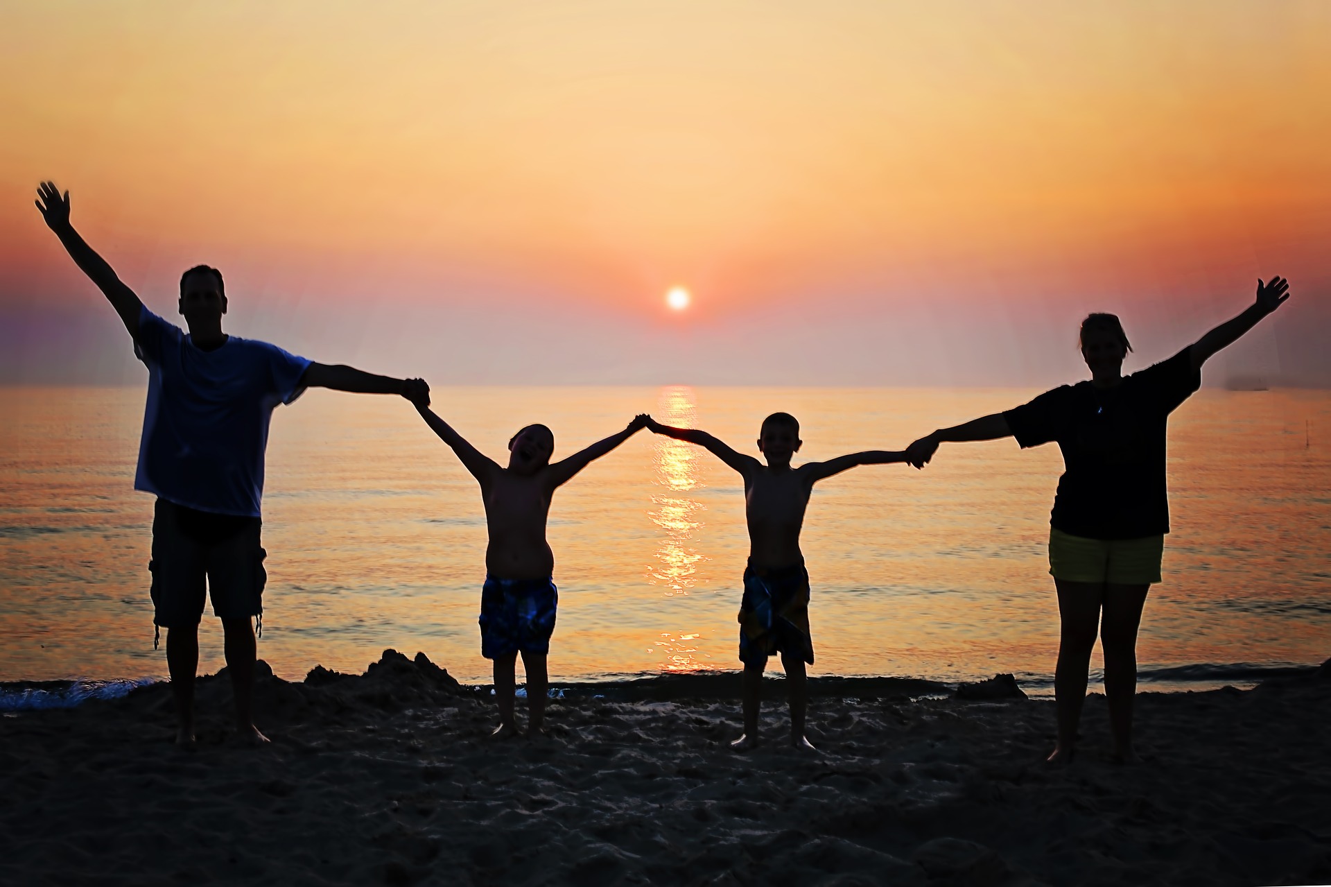לקראת יום המשפחה- 4 כללים ליצירת חבורה צוהלת אוהבת ושמחה